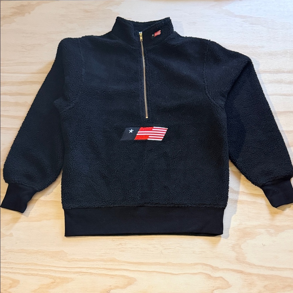 Women’s Black Fleece Zip-Up Sweater
No pockets